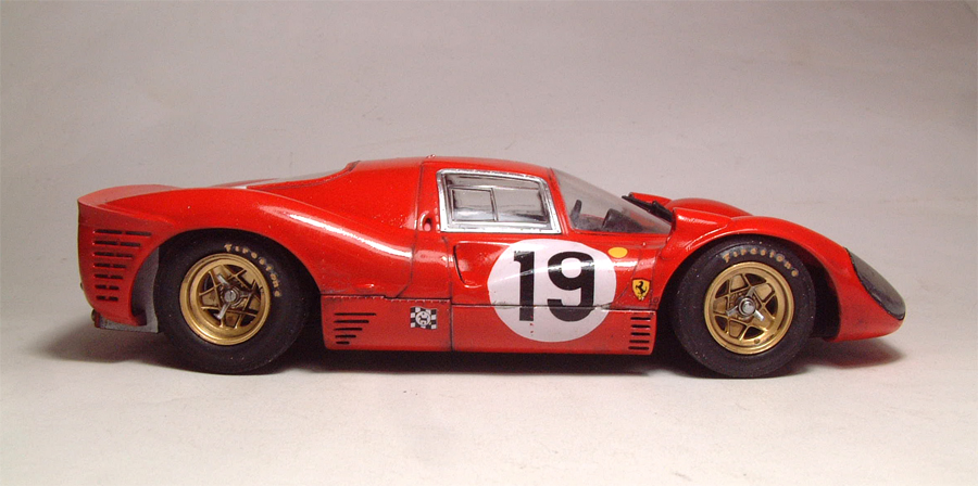 Ferrari 330 P4 - Fujimi -